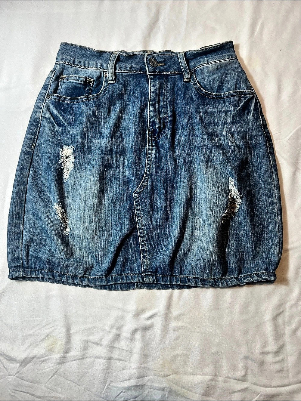 Michelle Evans Denim Distressed Mini Skirt Size Medium